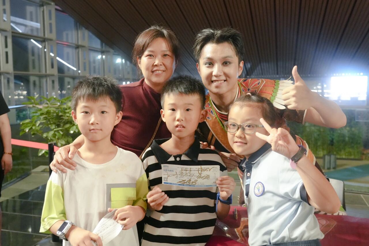 0ue175865804313.jpg 微信图片_2025-09-24_035659_275.jpg